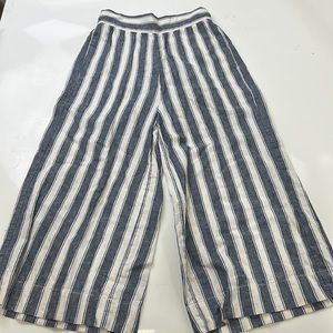 Madewell blue striped capri A5-30
